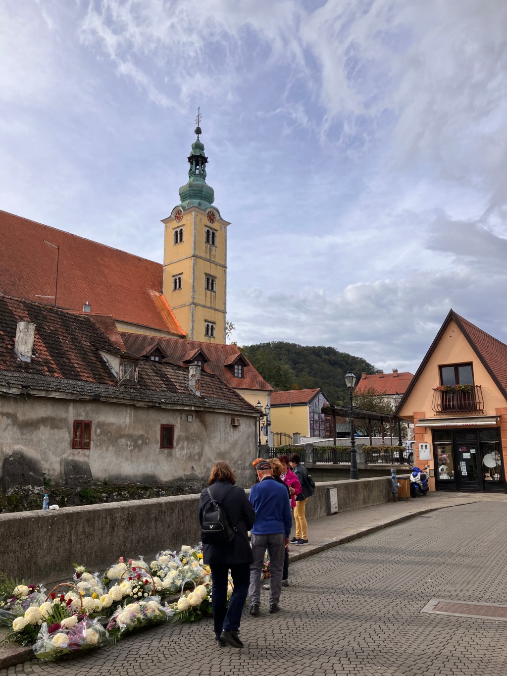 “Life is what happens between coffee and&nbsp;wine”